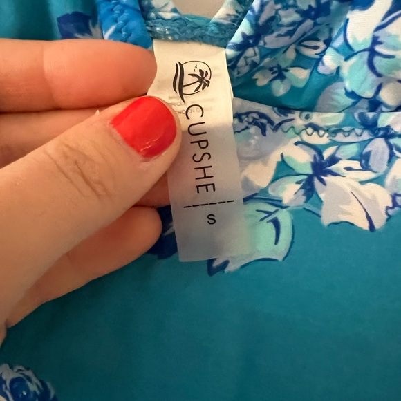 CUPSHE Women's Ruffled One Piece Swimsuit V Neck - Picture 3 of 3